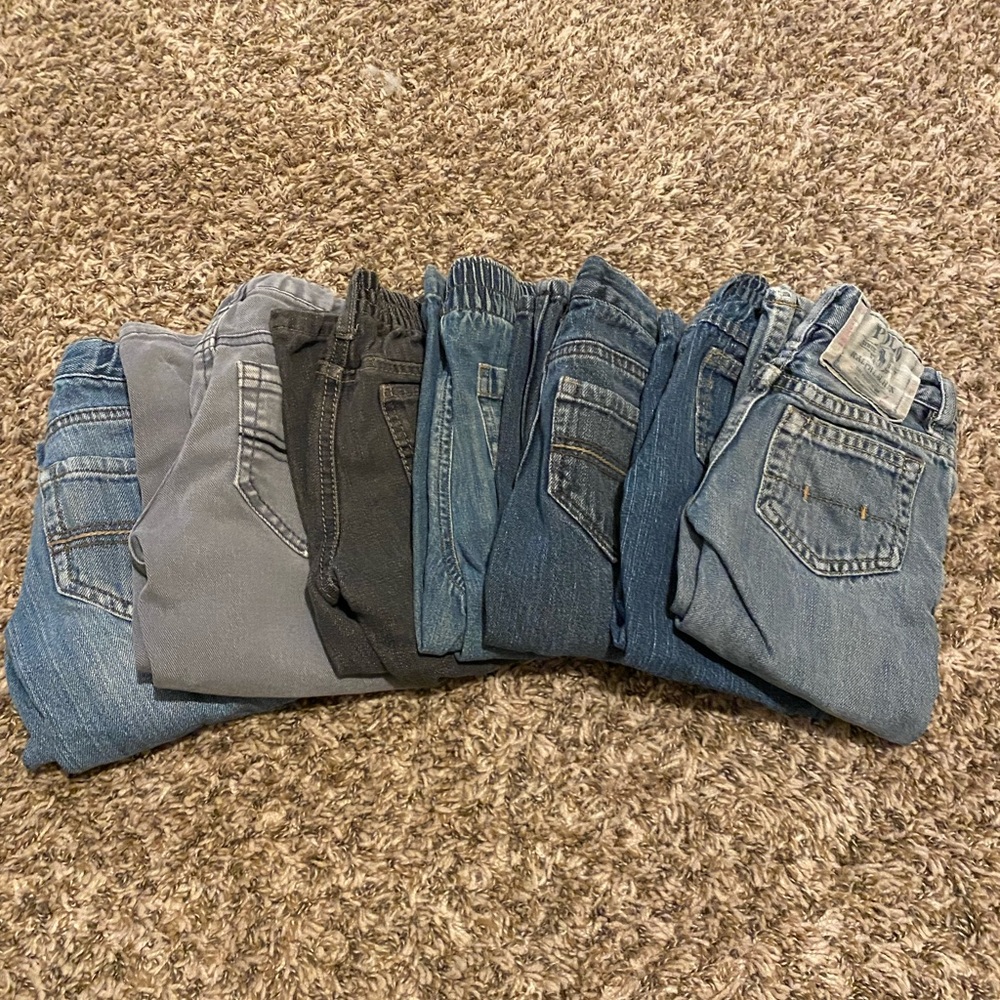 Lot of little boys jeans - 2T